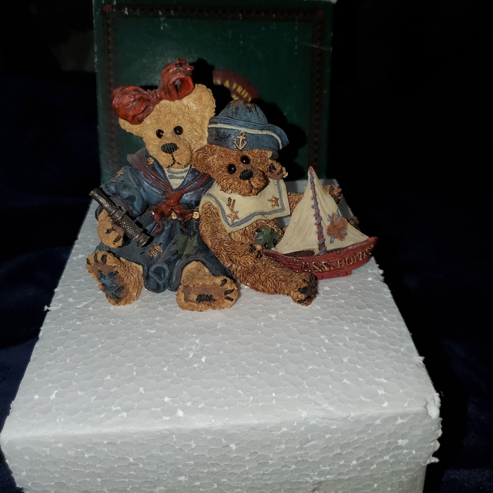 💖BOGO💖 Boyds bear figurine